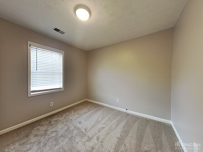 Building Photo - 4073 Red Laurel Way SW