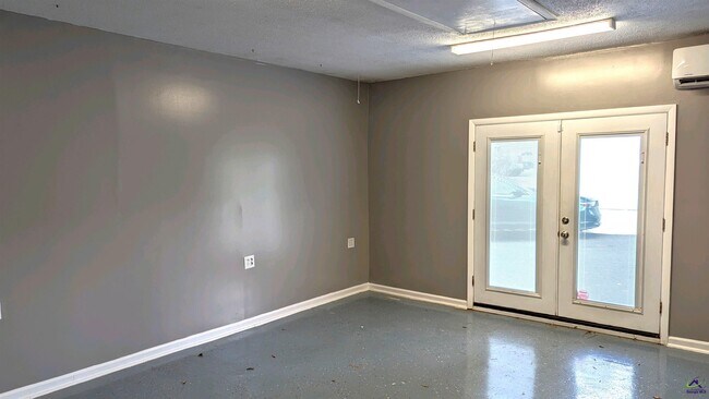 Building Photo - 1120 Kathryn Ryals Rd
