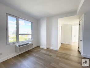 Building Photo - President Street / Spacious 2-Bed 1-Bath /...