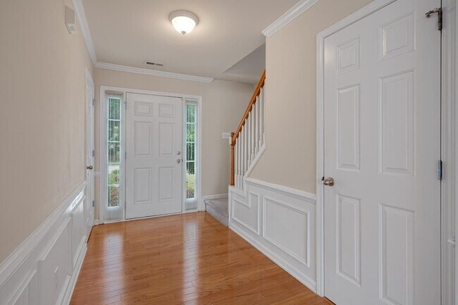 Building Photo - 5020 Babbling Brook Dr