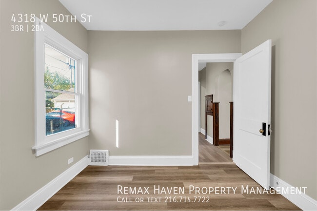 Building Photo - 4318 W 50th St