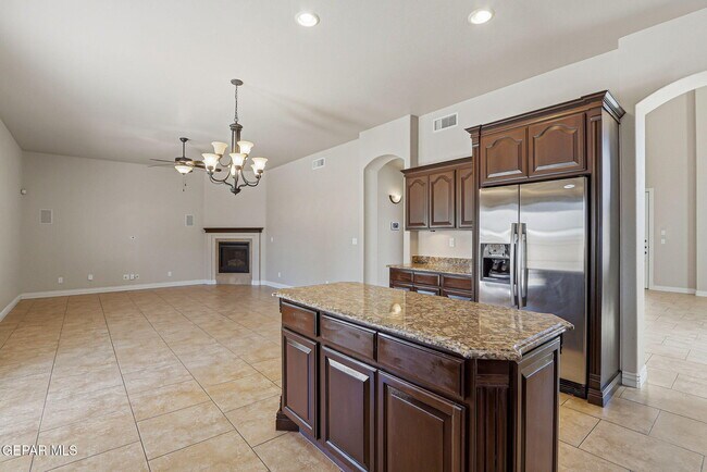 Building Photo - 11441 Victor Flores Pl