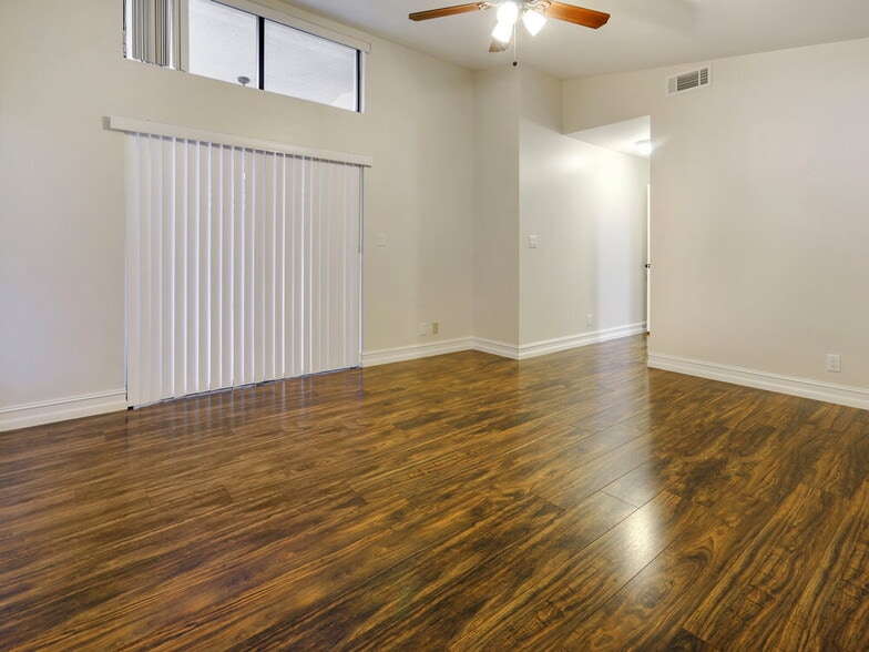 Building Photo - 21020 Woodspring Ave