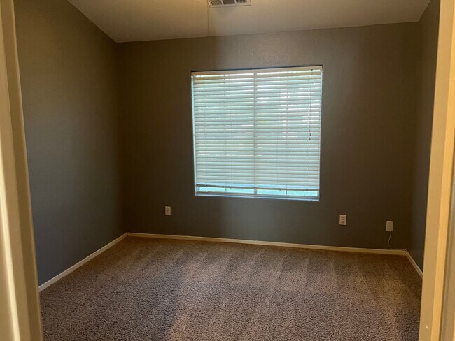 Building Photo - 3740 S Pride Ct