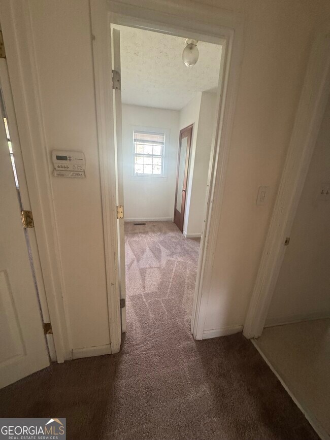 Building Photo - 54 Wade St