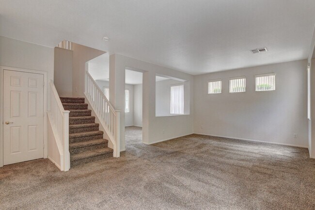 Building Photo - Beautiful 2-Story, 3-Bedroom Home in the H...