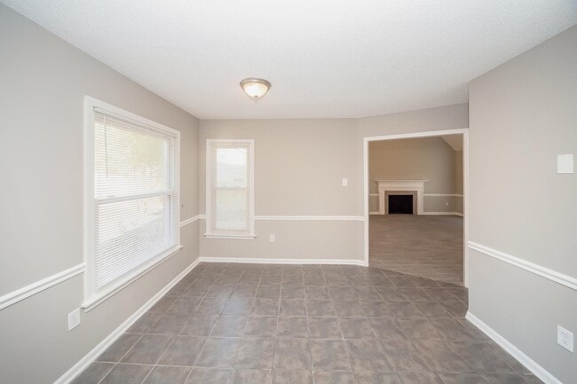 Building Photo - 6602 Meadow Bend Dr