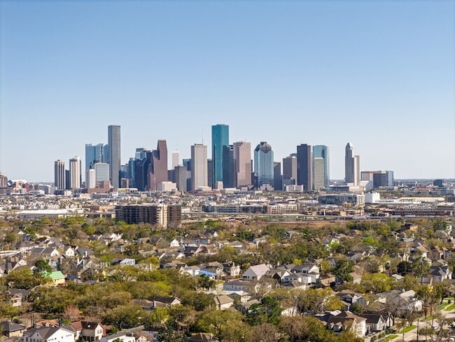 Building Photo - 203 Danna Ln