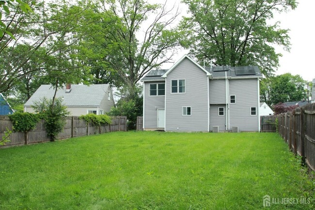 Building Photo - 60 Morgan Dr