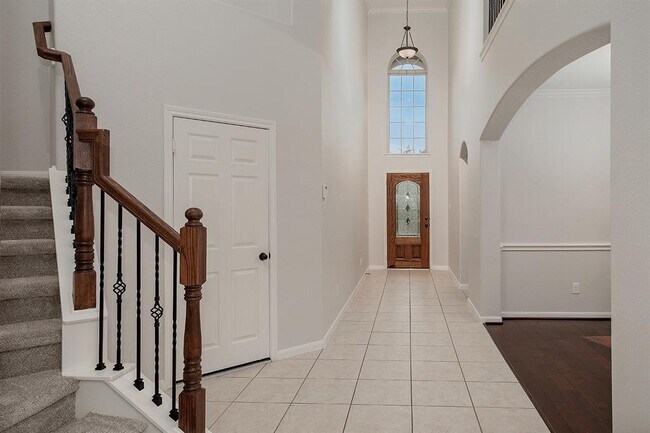 Building Photo - 67 Sagamore Ridge Pl