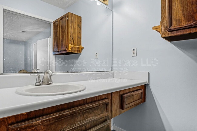 Building Photo - 1603 Augusta Dr