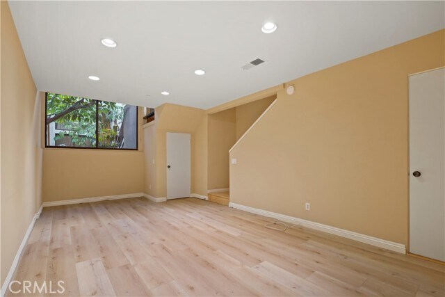 Building Photo - 500 E Del Mar Blvd