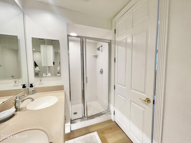 Building Photo - 4626 Harbour Village Blvd