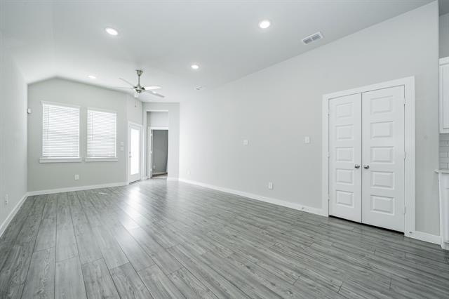 Building Photo - 2416 Green River Rd