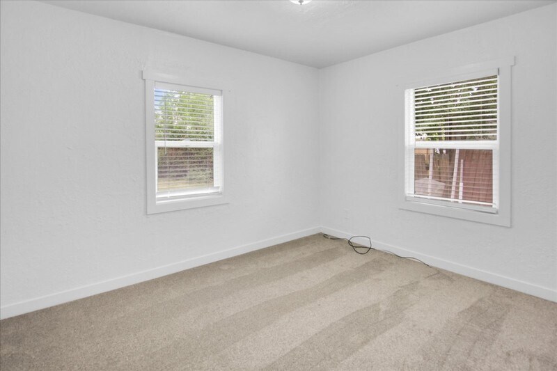 Building Photo - 3568 Orchard Ave
