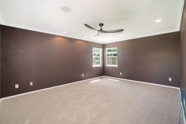 Building Photo - Welcome to this beautifully maintained 4-bedroom, 4-bath home with a dedicated office space