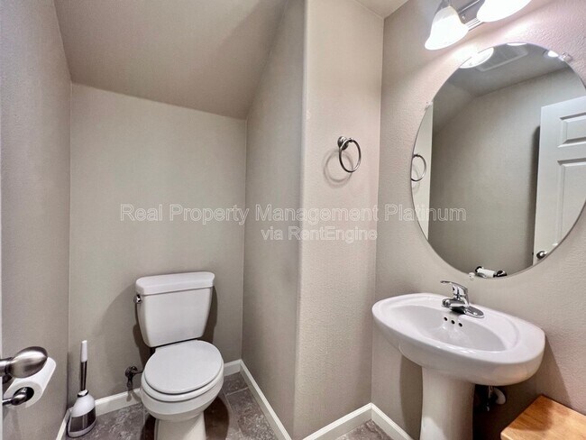 Building Photo - 3682 Friendship Ln