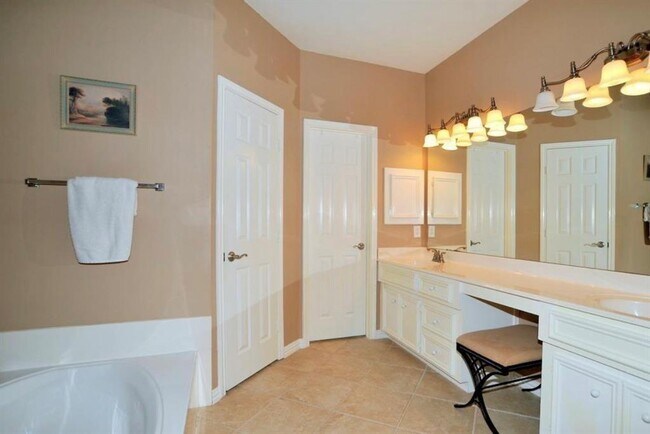 Building Photo - 122 Crystal Reef Dr