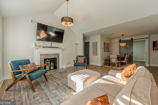 Building Photo - 1953 Beecher Rd SW