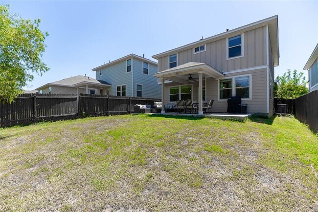 Building Photo - 415 Eagle Brook Ln