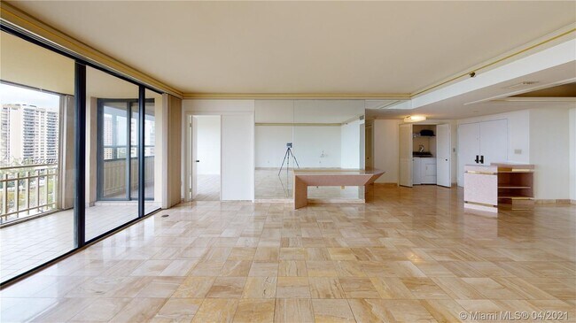 Building Photo - 11113 Biscayne Blvd