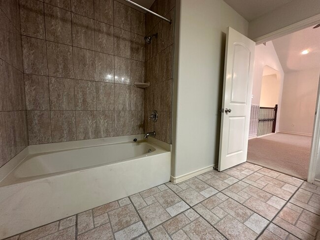 Building Photo - 14813 Leeward Dr