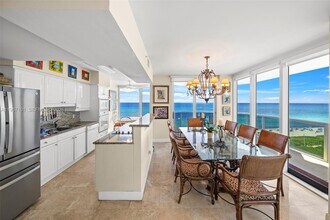 Building Photo - 4775 Collins Ave