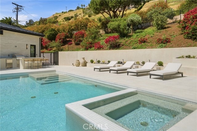 Building Photo - 5520 Horizon Dr