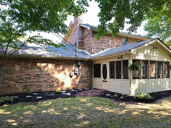 Building Photo - 106 Carey Ln