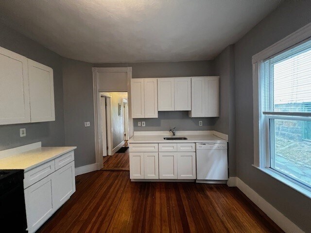 Building Photo - 11 Sunset St