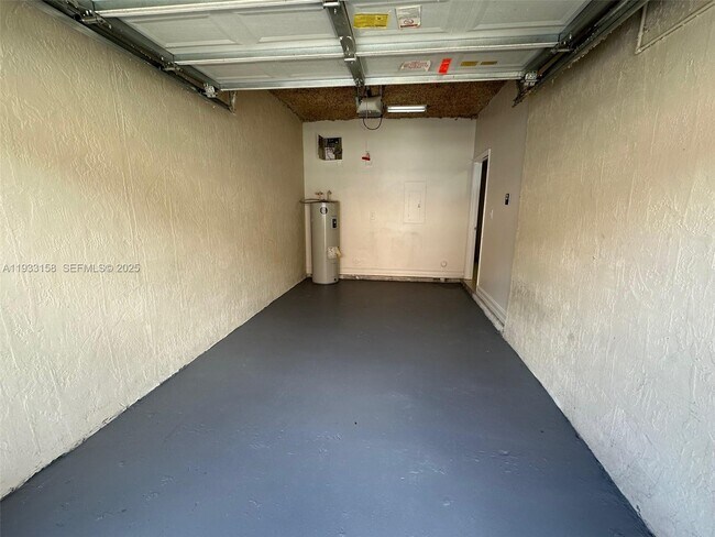 Building Photo - 1406 NW 3rd St