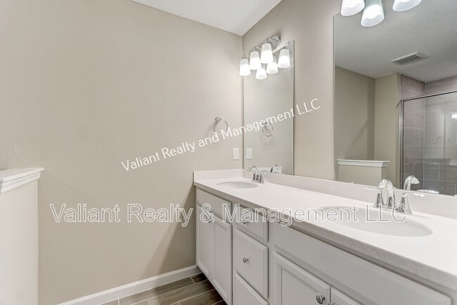 Building Photo - 2607 Sandy Dune Dr