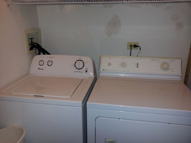 Building Photo - 3 Bedroom Home located in Mundelein!!!