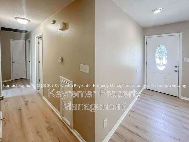 Building Photo - 1803 N Ponca Dr
