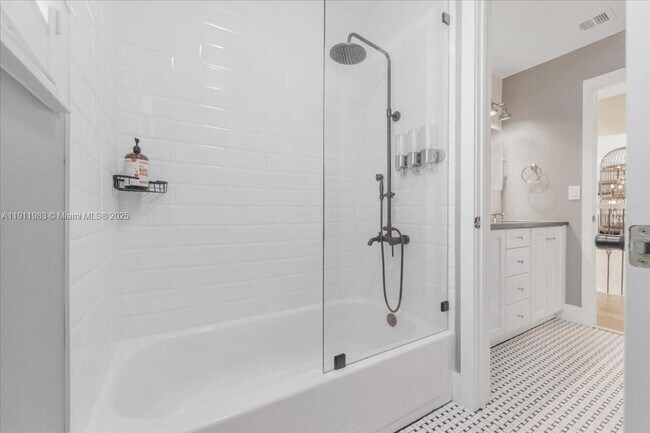 Building Photo - 5235 SW 171st Ave