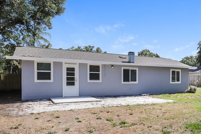 Building Photo - 701 Redondo Dr