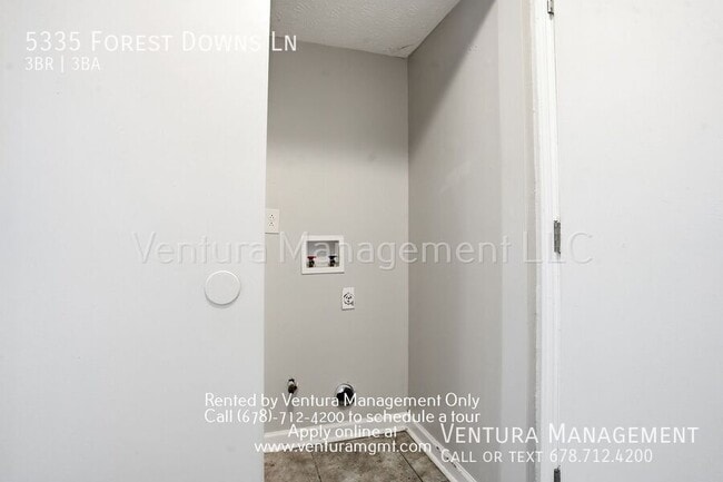 Building Photo - 5335 Forest Downs Ln