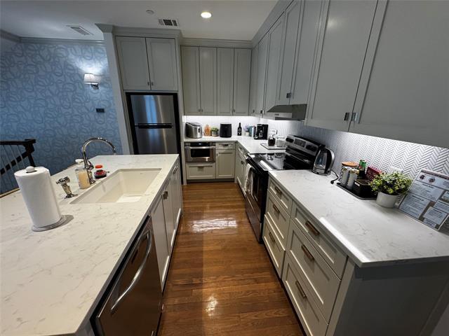 Building Photo - 1019 N Bishop Ave