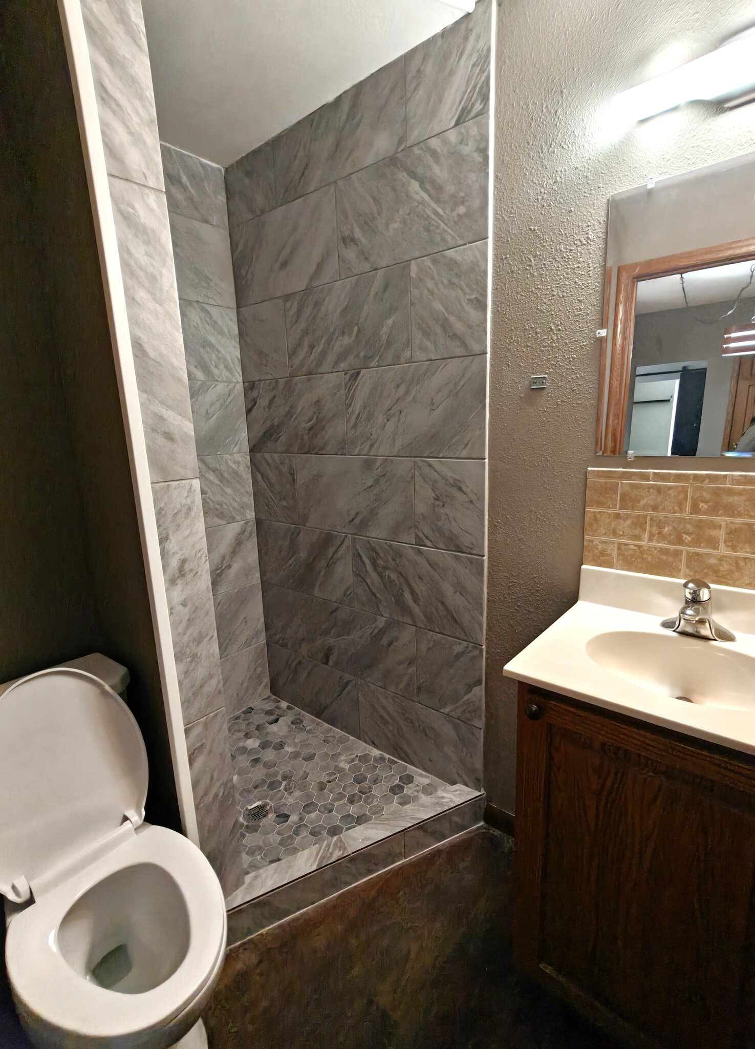 MAIN FLOOR BATHROOM1 - 1011 E Grand Ave