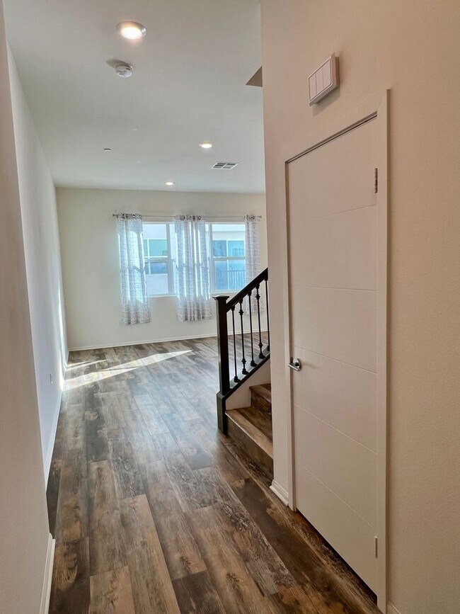 Building Photo - Luxury Living at Suwerte 2 Bedroom 2.5 Bat...