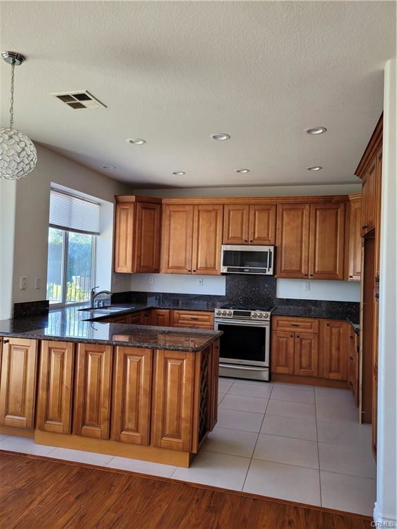 Building Photo - 11774 Oakhurst Way