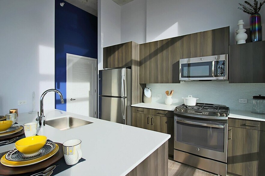 Building Photo - 733 N Morgan St