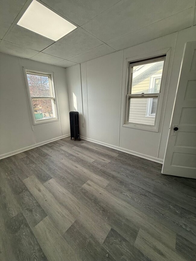 Building Photo - 929 Adeline St