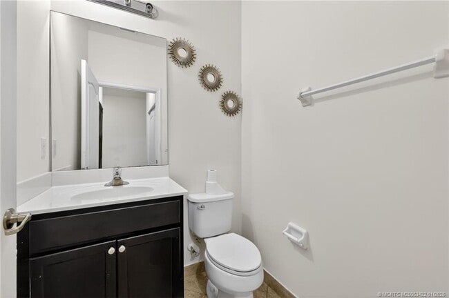 Building Photo - 9504 SW Otter Ln