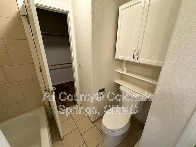 Building Photo - 5030 El Camino Dr