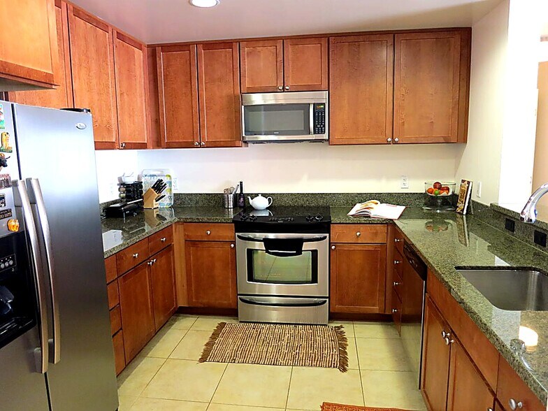 Kitchen - 175 W St James St