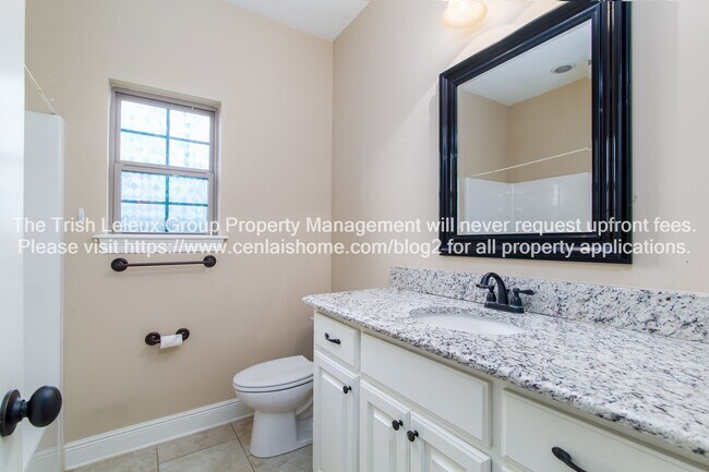 Building Photo - 5228 Bluebird Ln