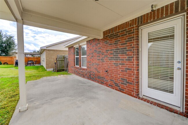 Building Photo - 16718 Mackenzie Mesa Dr