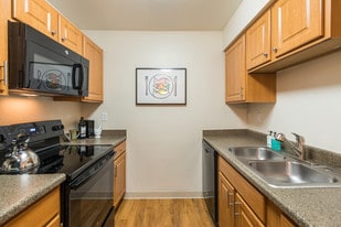 Building Photo - Apres Apartment Homes