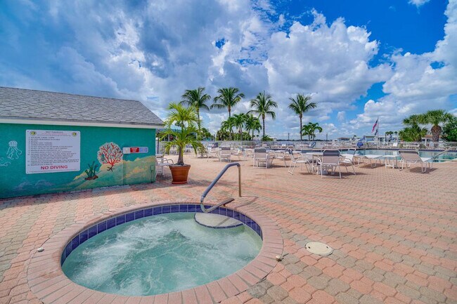 Building Photo - 1333 Nettles Blvd